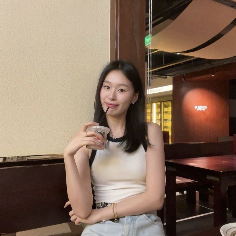 羽毛的第一张照片--吉林王婆说媒